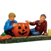 Lemax Spooky Town Figurines<Lemax 72487 - Pumpkin Carving - Spooky Town Figurines