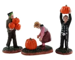Lemax Spooky Town Figurines<Lemax 82565 - Pumpkin Pickers, Set Of 3 - Spooky Town Figurines