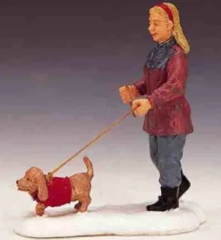 Lemax Figurines<Lemax 22568 - Strolling With Pooch - Christmas Village Figurines