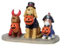 Lemax Spooky Town Figurines<Lemax 12887 - Trick Or Dog Treats - Spooky Town Halloween Village Figurines